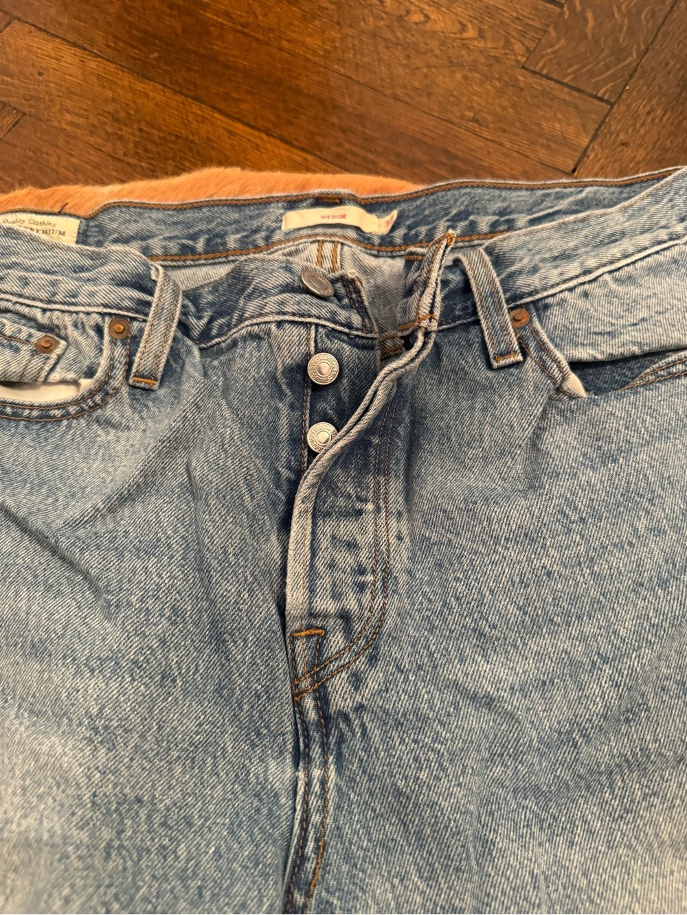 Levi's Light Blue Women's Cropped Jeans